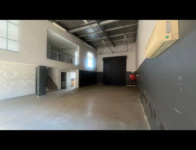 226M² WAREHOUSE TO LET IN SILVERTON